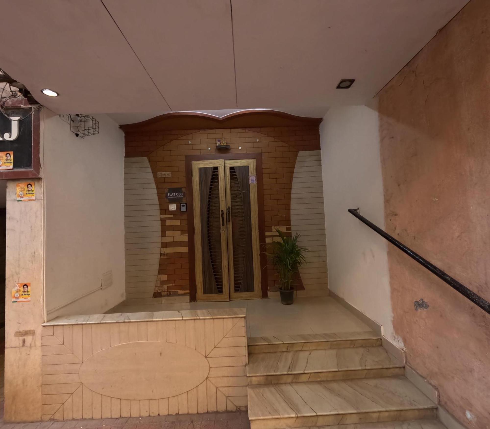 Private 2 Bedroom Cosy Nr Vivanta Malad West Apartament Bombaj